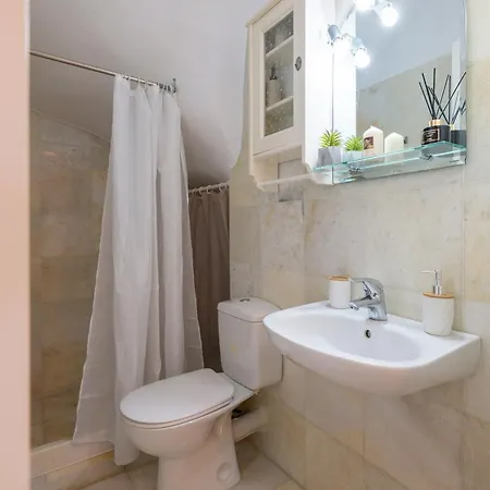 Sunrise Serenity Near * Ambelas