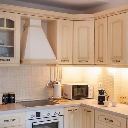 Sunrise Serenity Near Holiday home *