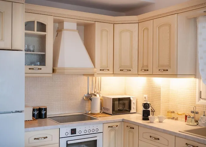 Sunrise Serenity Near Feriehus *