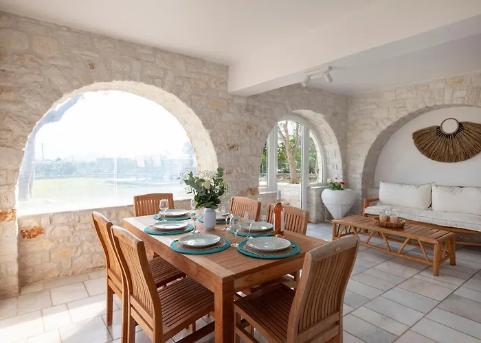 Sunrise Serenity Near Feriehus