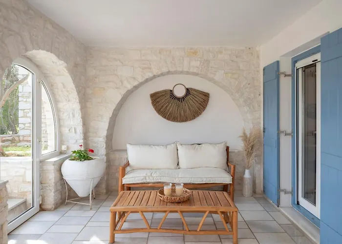 Sunrise Serenity Near * Ambelas